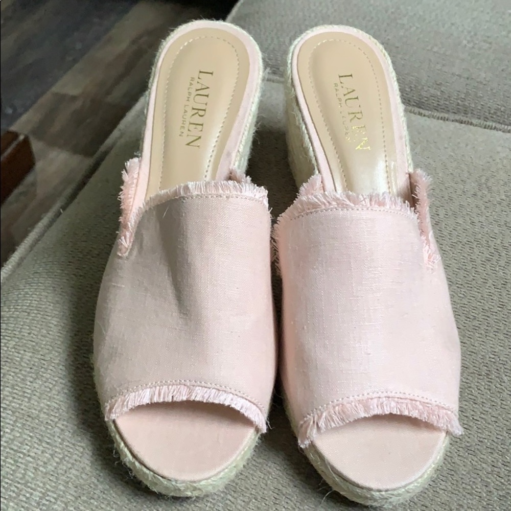 Women’s shoes